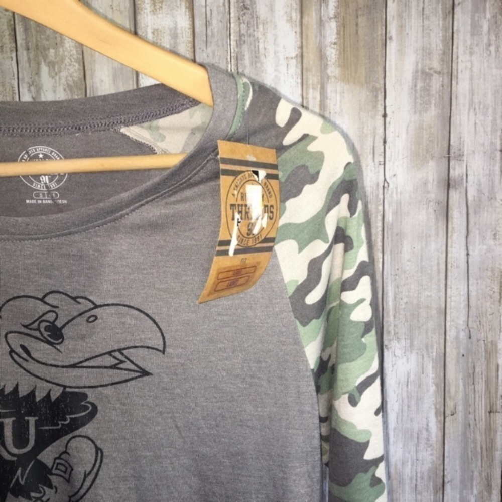 Kansas Jayhawks Camo Raglan Tee Women’s Small NWT KU Game Day Shirt - Picture 5 of 5